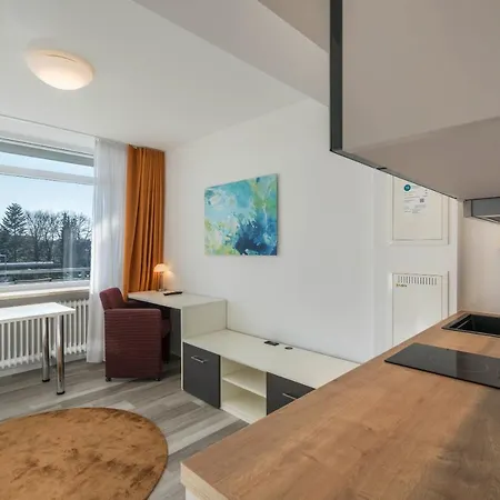 Huber Living Single 201 Apartment